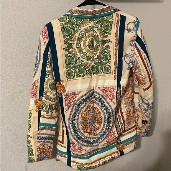 Elegant Multicolor Patterned Blazer - Picture 5 of 10